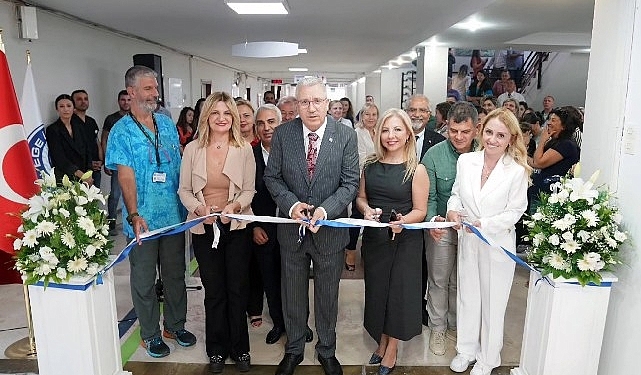 eu-dis-hekimligi-fakultesinde-bastan-sona-yenilenen-radyoloji-unitesi-daha-genis-alanda-hizmet-vermeye-basladi.jpg